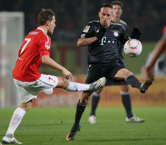 尽管对手拼 尽管对手拼